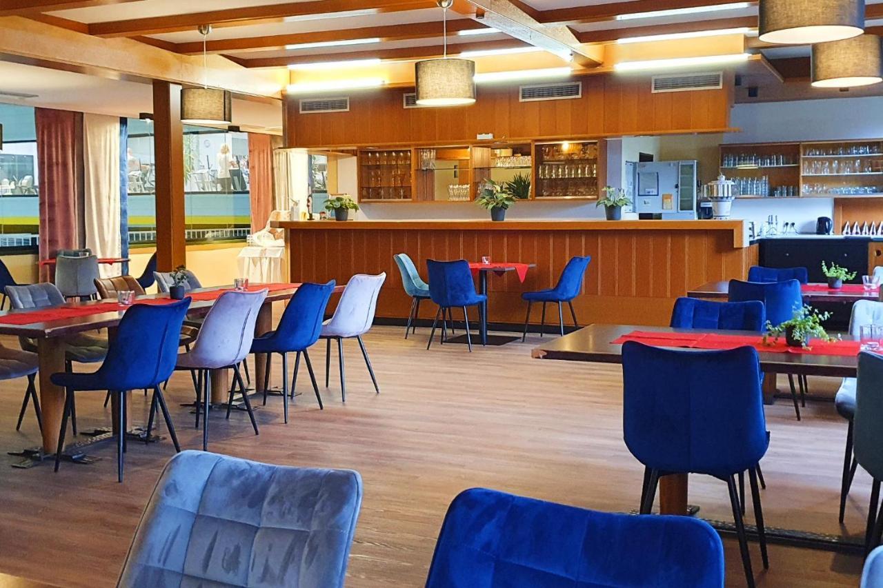 Sport Hotel 肯青根 外观 照片